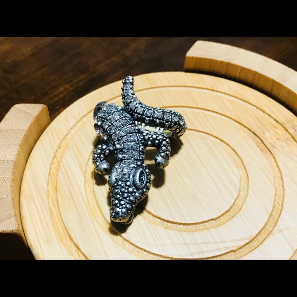 Ring 🦎 - Picture 1 of 5